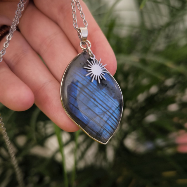 Collier protecteur - Labradorite (3)