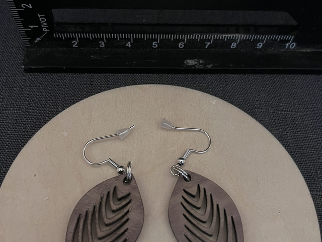 Les boucles en noyer 