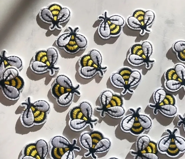 Small bee embroidery patch 