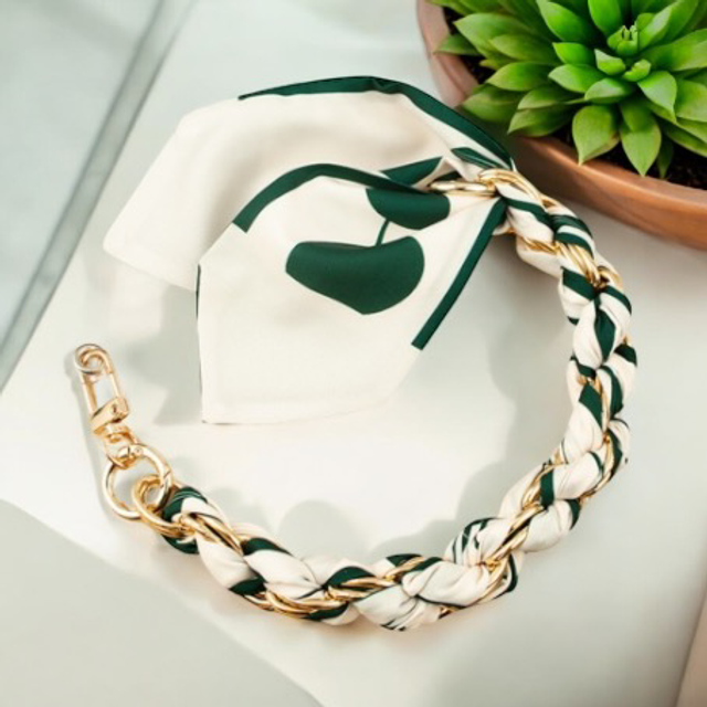 Collier de Coque de Téléphone avec Foulard en Soie, Fermoir Doré - 34 CM