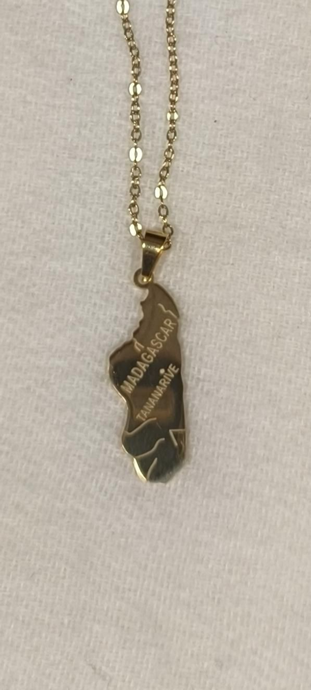 Collier carte Madagascar Antananarivo 