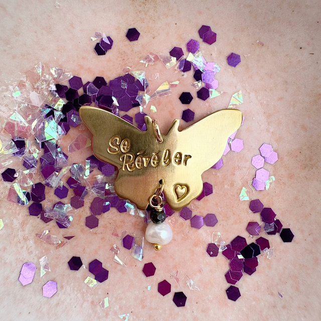 Médaille papillon "Se révéler"