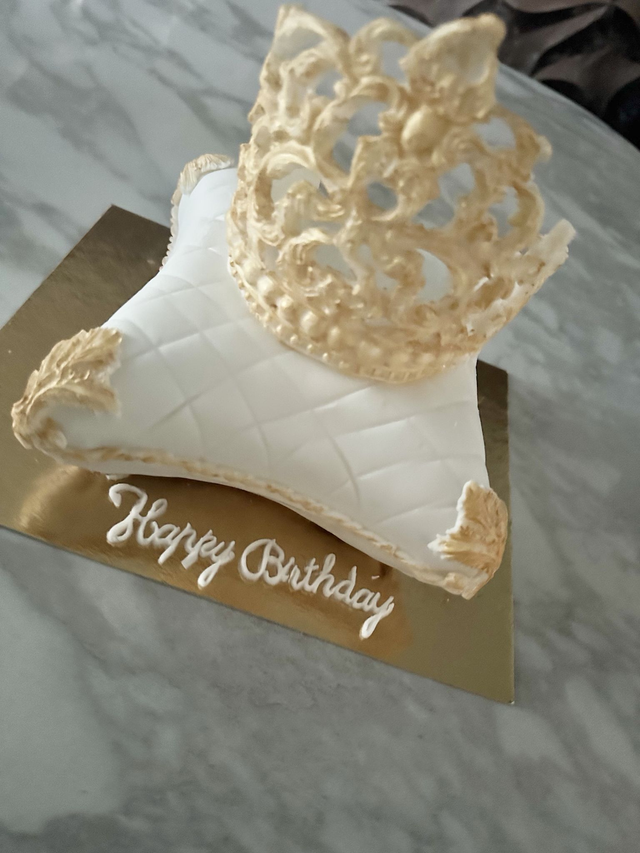 Royal Gold Birthday Pillow Cake
