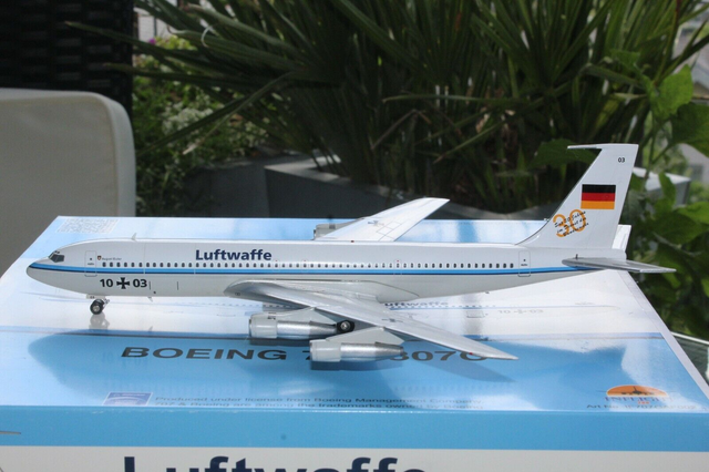 Luftwaffe B707-307C (1003), Inflight200