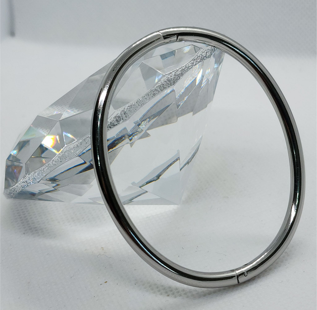 Bracelete Liso arredondado trava - Aço Inox