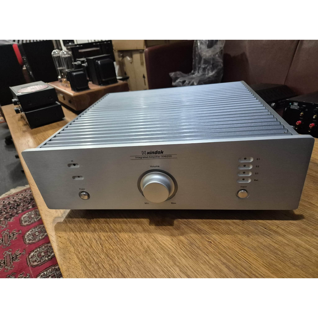 XINDAK XA 6200 hybrid integreret forstærker