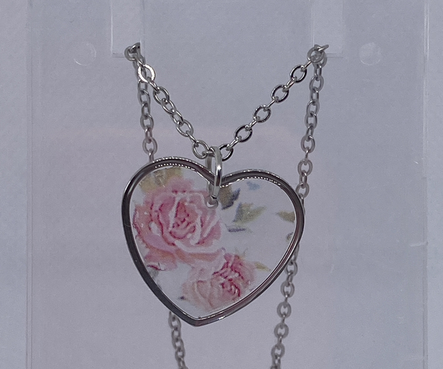 Silver heart necklace with rose transfer 