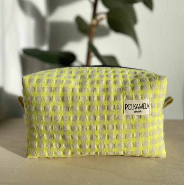 Trousse beauté UMA vichy fluo