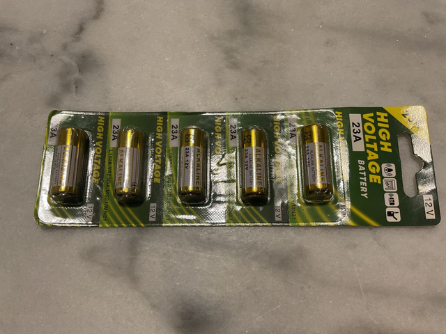 08T ... Pile 12V 23A alcaline , plaque de 5u pour télécommandes des cibles AGS