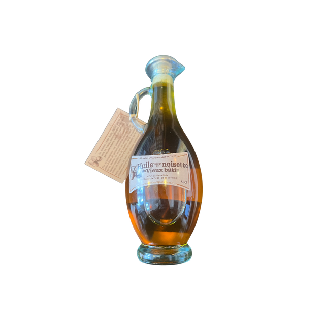 Bouteille d&#039;huile de noisettes