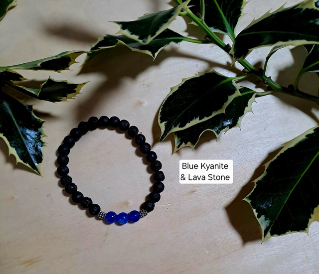 BLUE KYANITE - SPIRITUAL CLEANSER