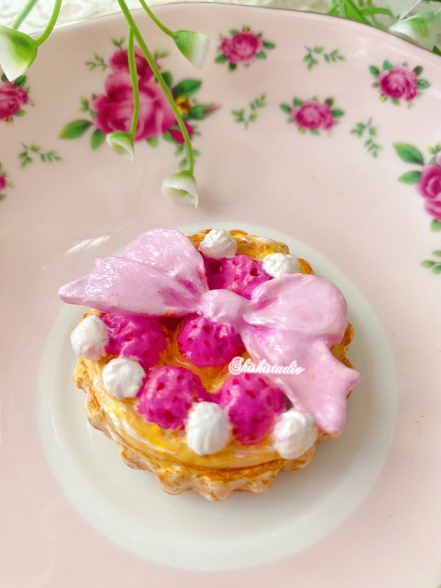 Tarte aux framboises magnet 