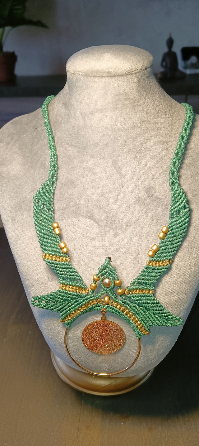 COLLIER EN MICRO-MACRAMÉ MIDORI