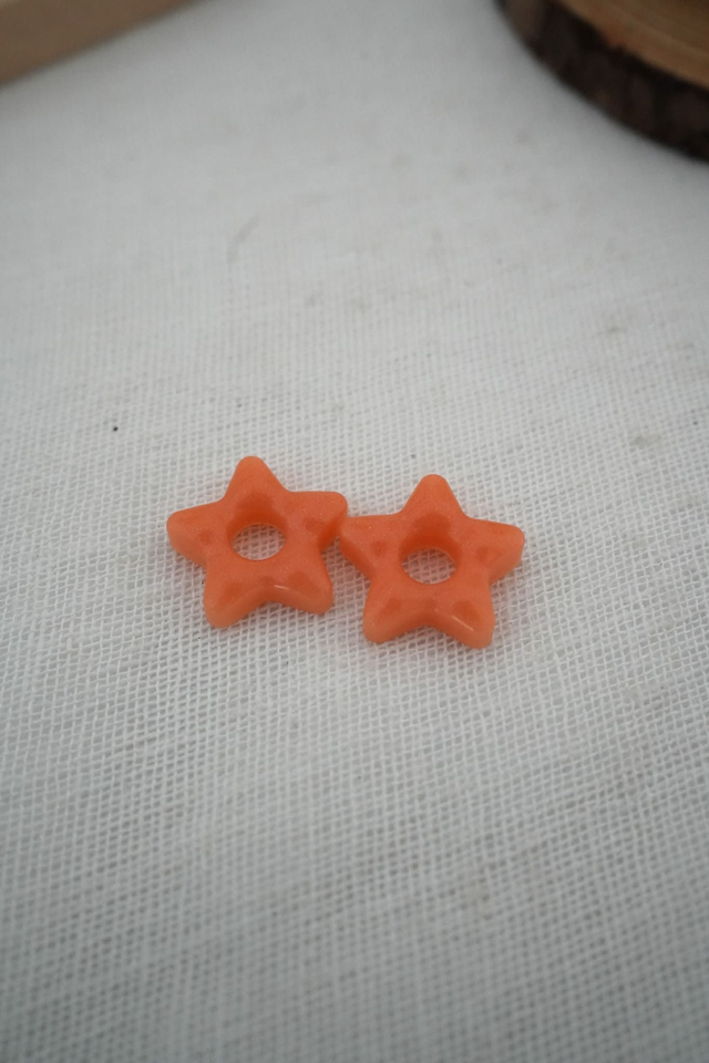 Moyennes pampilles étoiles oranges