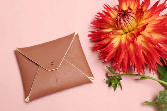 L&#039;Enveloppe - Camel&amp;Champagne