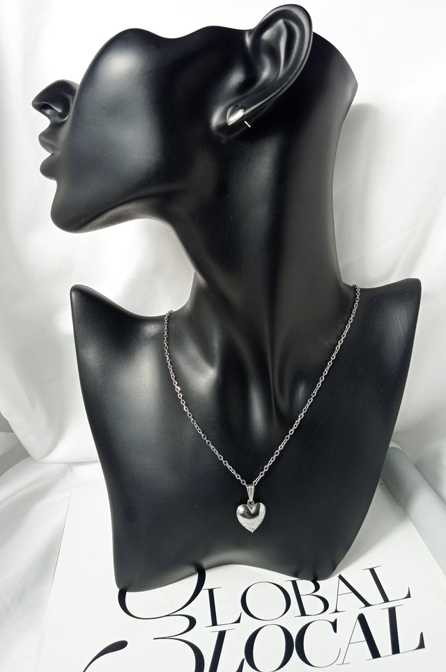 Conjunto de brinco e colar coração em aço inoxidável 