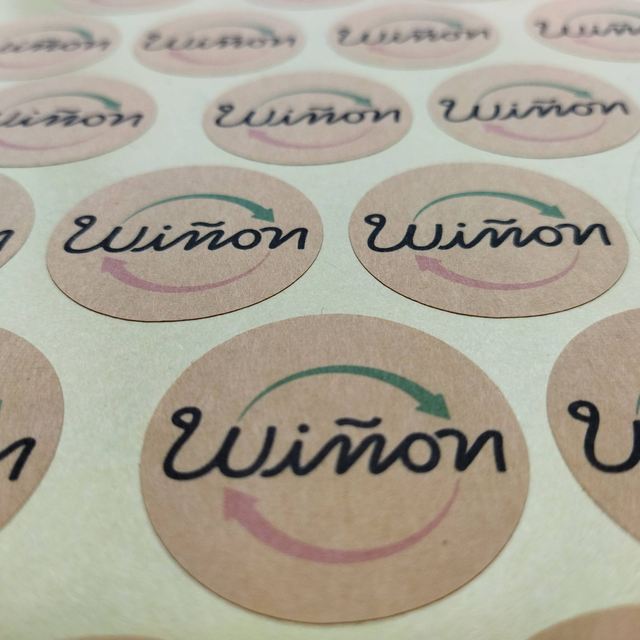 Adhesivos kraft troquel circular por lámina 