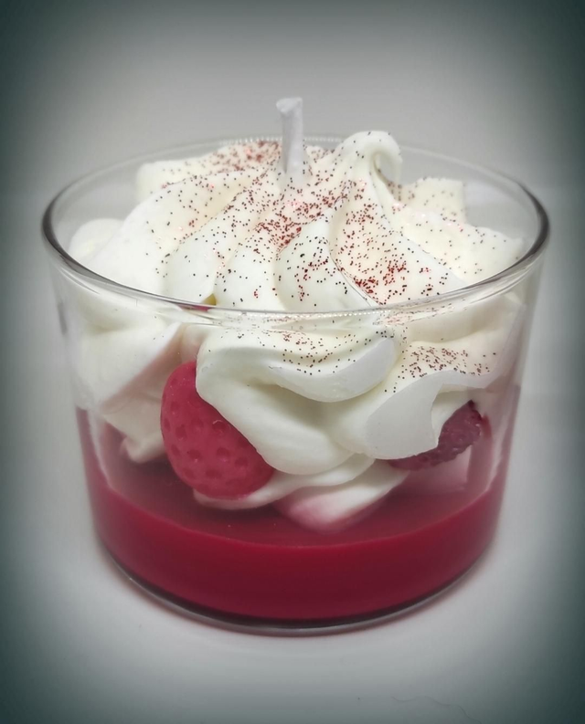 Bougie chantilly parfumée Fruits rouges 