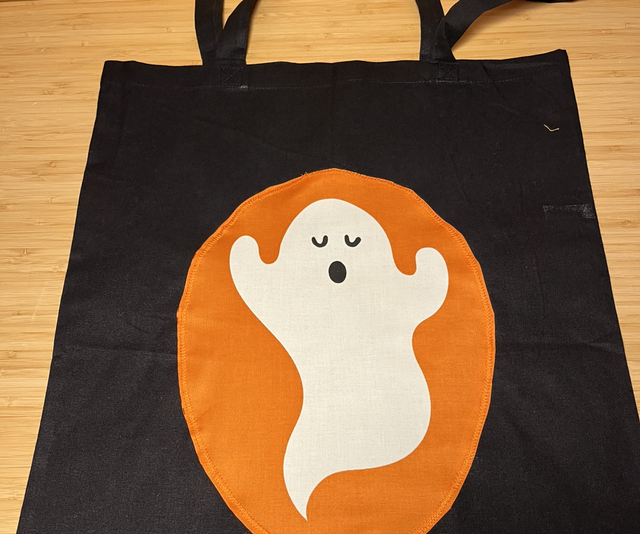Halloween glow in the dark tote ghost 