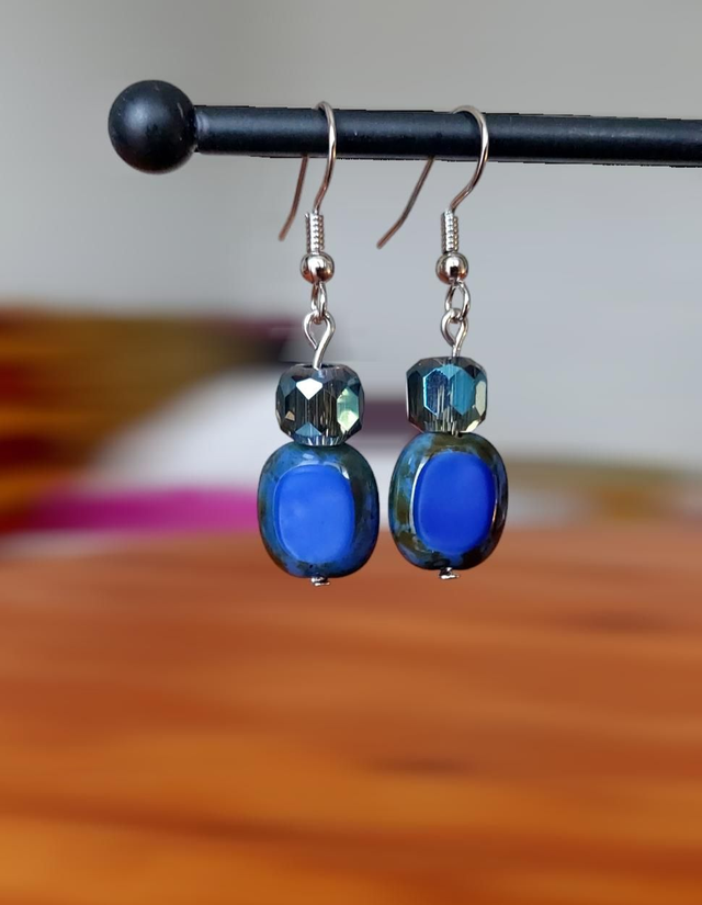 Boucles d&#039;oreilles fantaisie bleues 