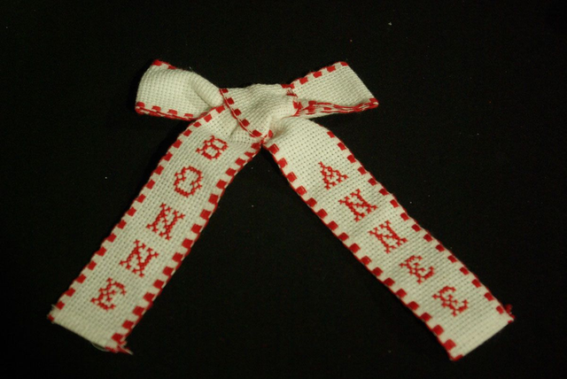 850/851-Décoration de sapin de Noël brodée &quot;Bonne année&quot;