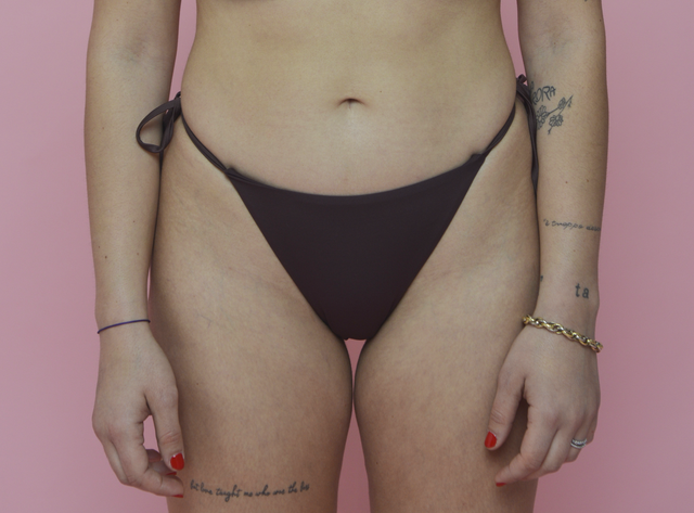 Brasiliana con laccetti sottili cioccolato 