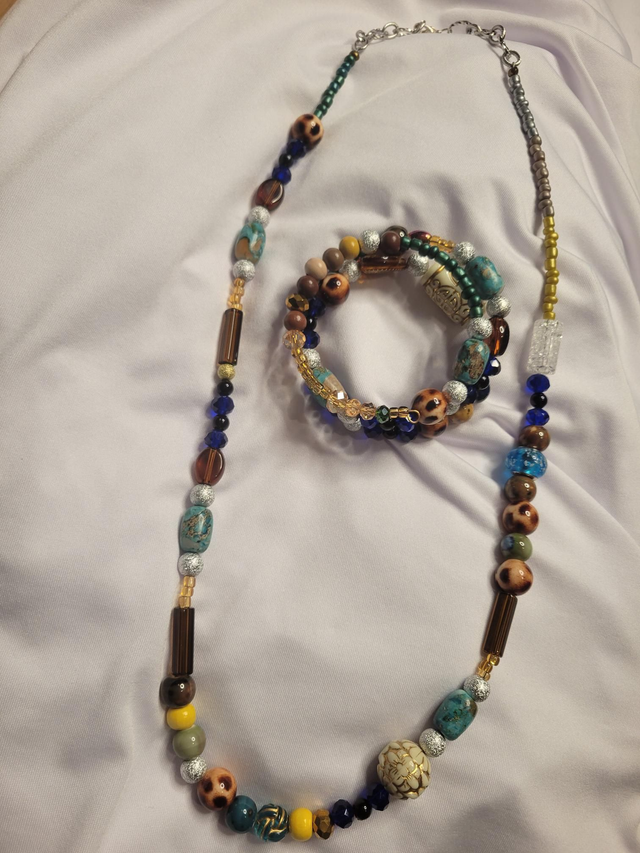 Vintage beads necklace and wrap bracelet set
