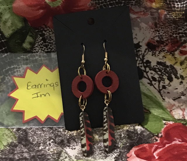 Red White Wood Earrings- Mixed - MSDE88