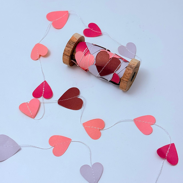 Papiergirlande Herz rot 5m