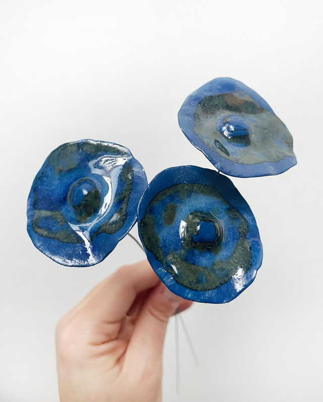 Coquelicots engobe bleu émail bleu de cendre (lot de 3) - Dessous engobe bleu