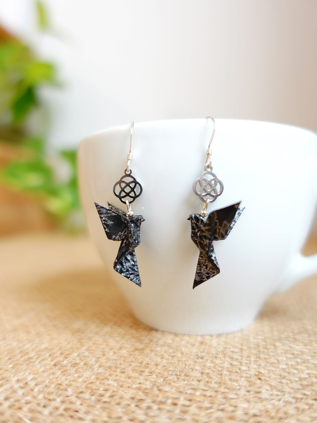Origami Colombe, oiseau / Argent 925 / Boucles d&#039;oreilles / Papier japonais washi / Noir, argent / Bijou japonais origami /