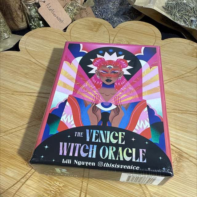 The Venice witch oracle cards