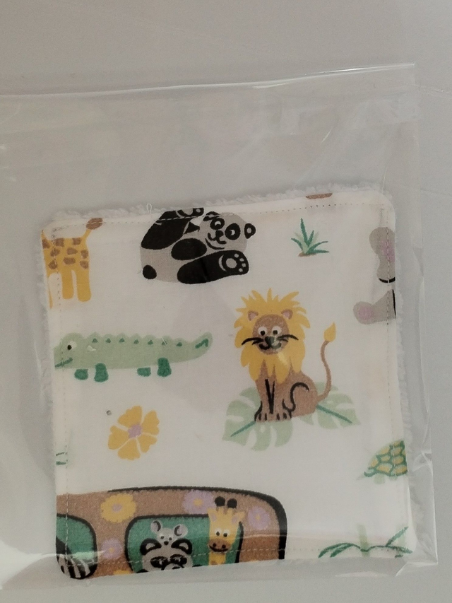 lingette lavable motifs animaux sauvages.