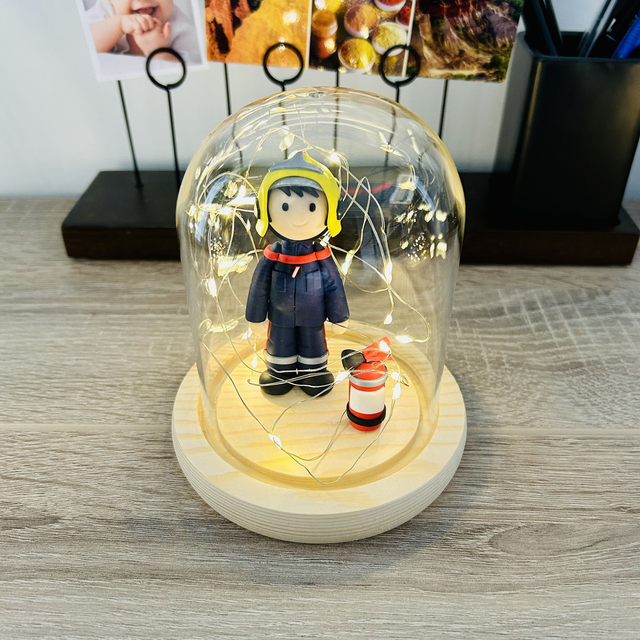 Cloche lumineuse le pompier courageux