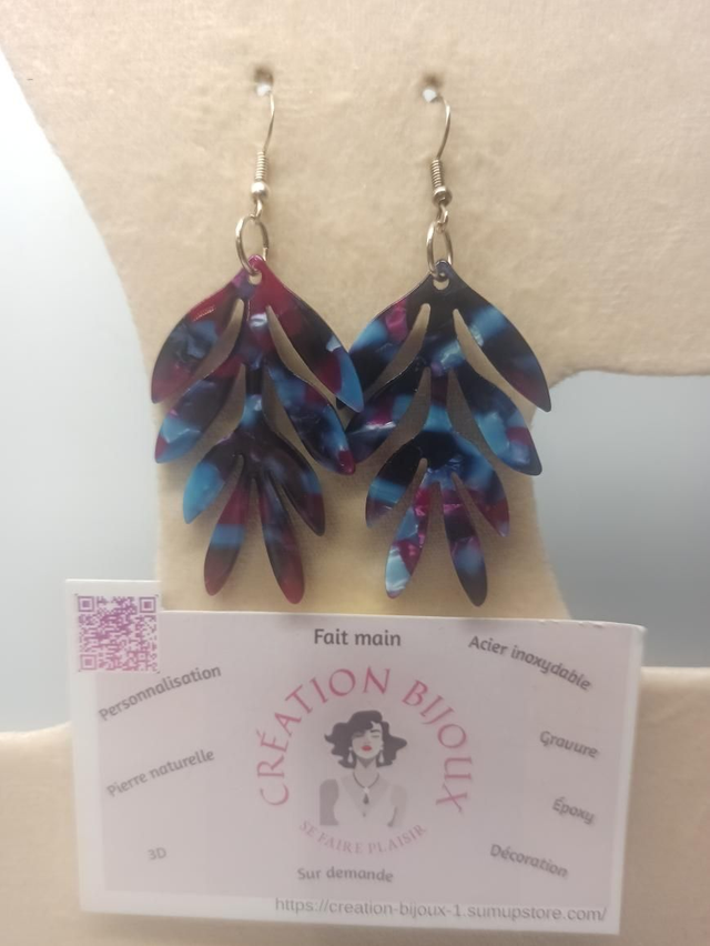Boucle d'oreille  feuilles multicolores 