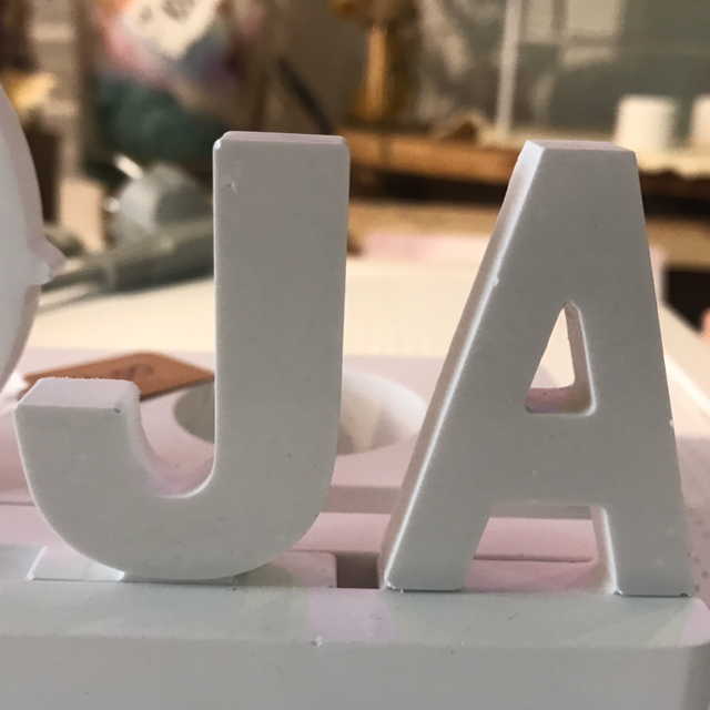 Buchstabe Stecker Gips Raysin