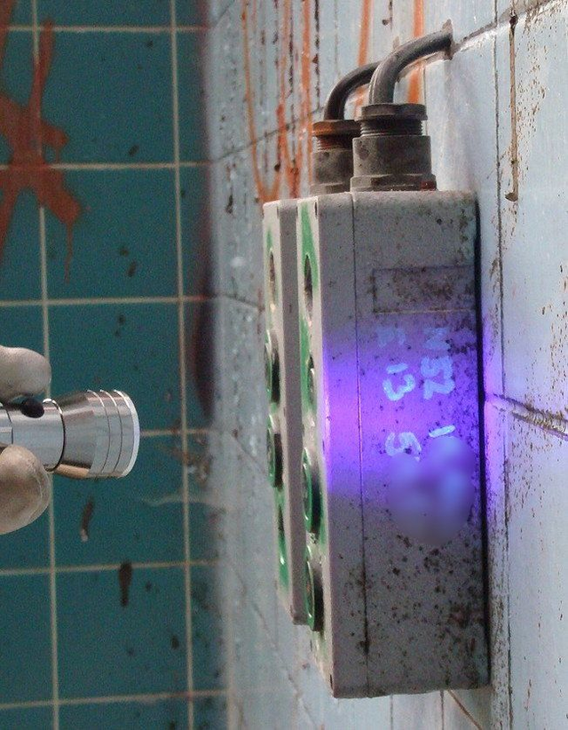 UV-aktive Leuchtfarbe transparent/hellblau  (euro lite)