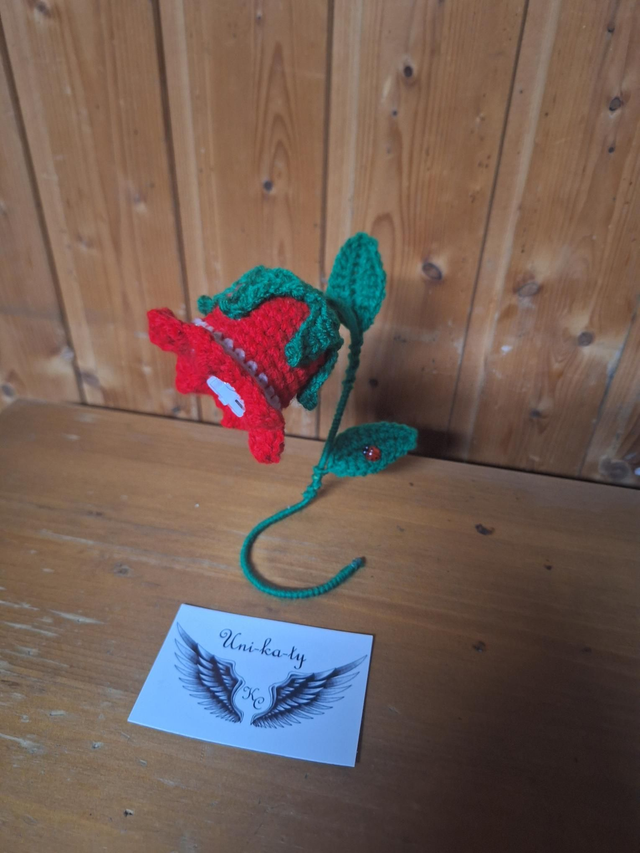 Kleine Blumenlampe gehäkelt 