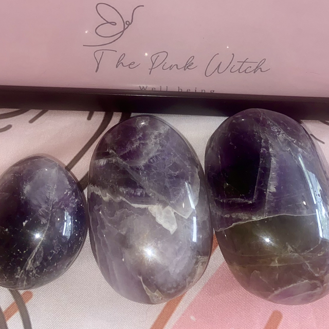 Amethyst Palm Stones