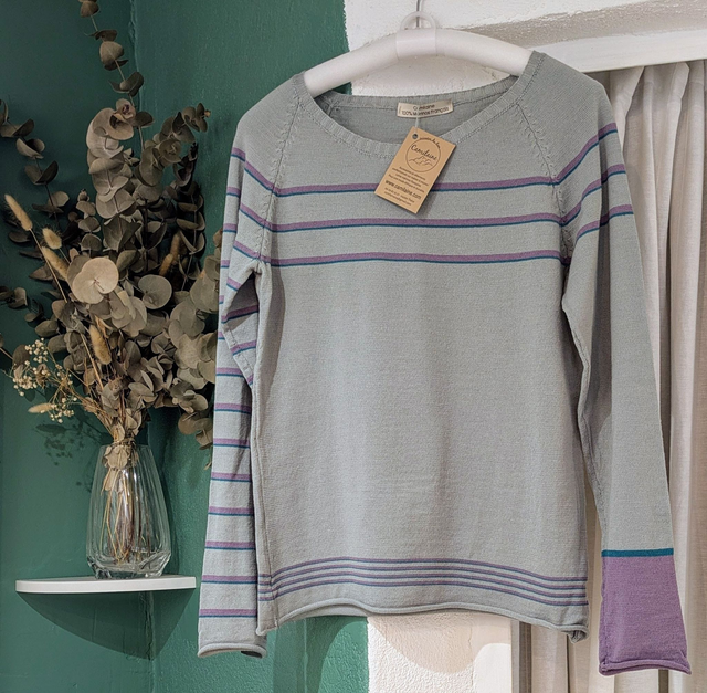 Pull fin unique amande fraîche violette