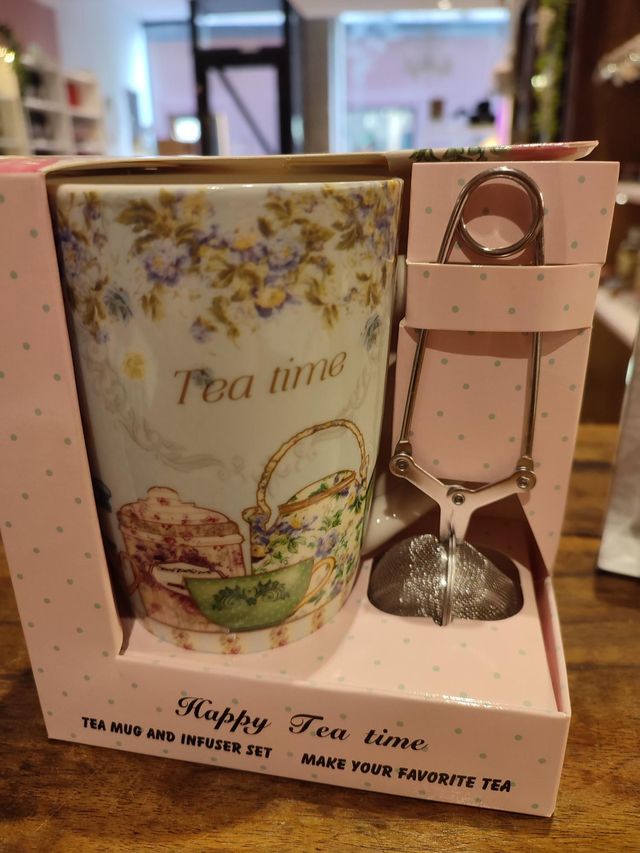 Coffret tasse + infuseur lapin 