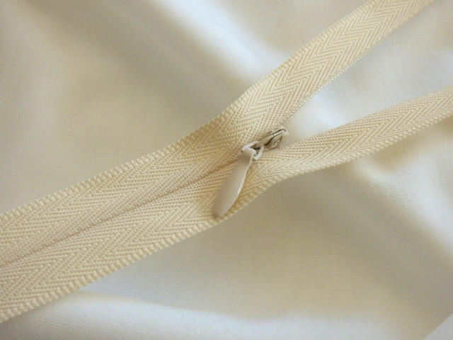 Invisible Ecru - Fermeture Eclair