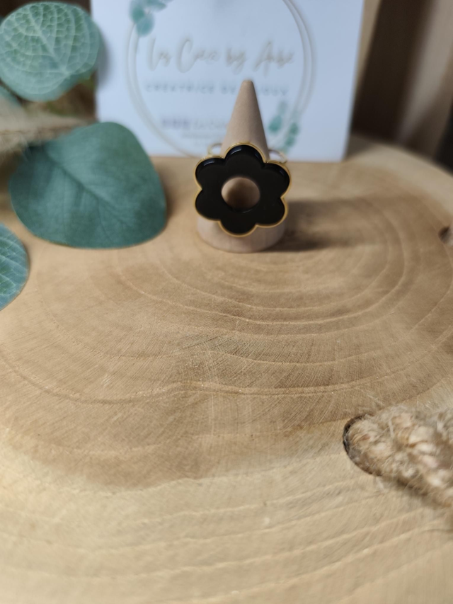 BAGUE FLEUR NOIR / ACIER INOXY GOLD 0000930