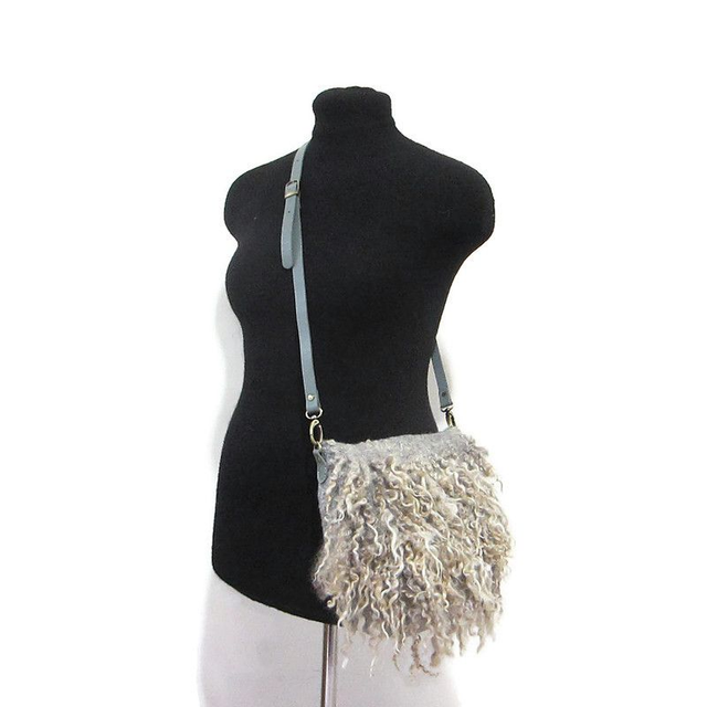 Borsa donna fatta a mano borsa a tracolla feltro lana merino grigio regalo per donna borsa unica per ragazza Borsa ecologica
