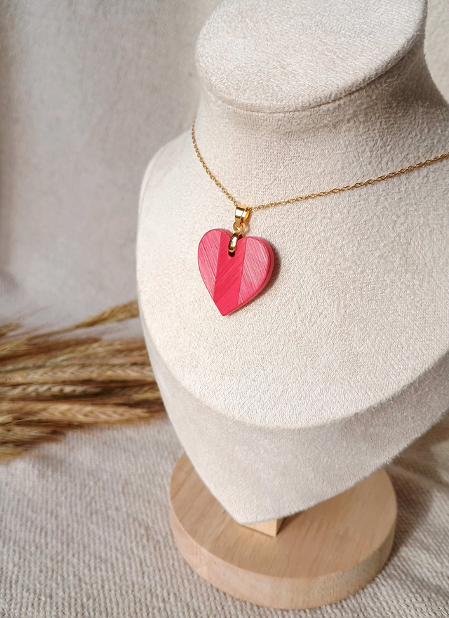 Collier COEUR Chevron Rouge