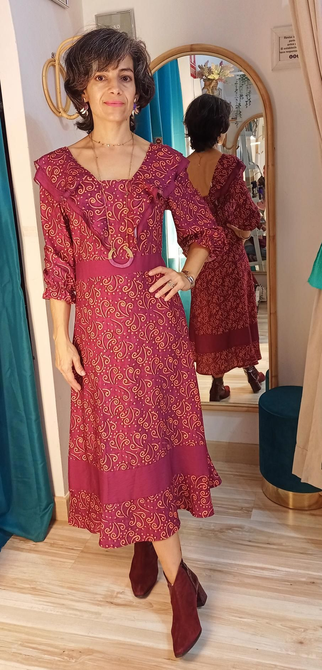 Vestido volantes hombros