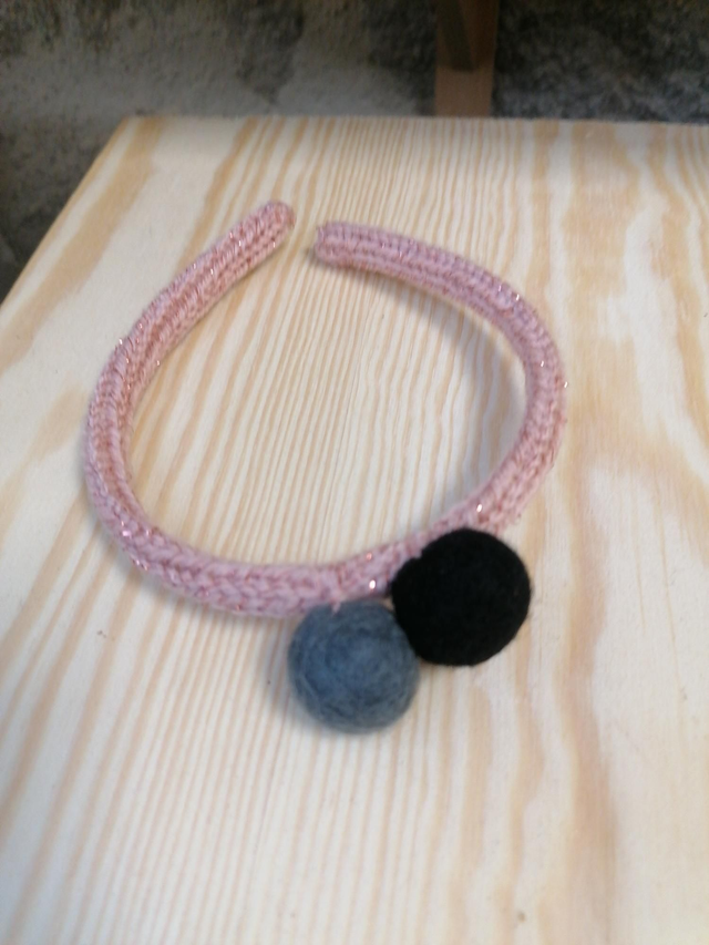 Serre  Tête En Laine 