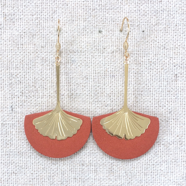 Boucles d’oreilles « Sicilienne » dorées, cuir rouille