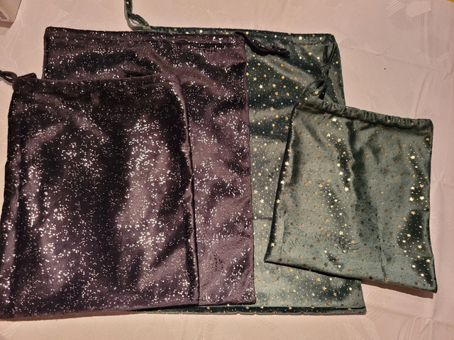 Lot pochettes cadeaux