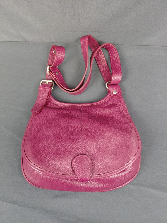 Besaces en cuir couleur rose 